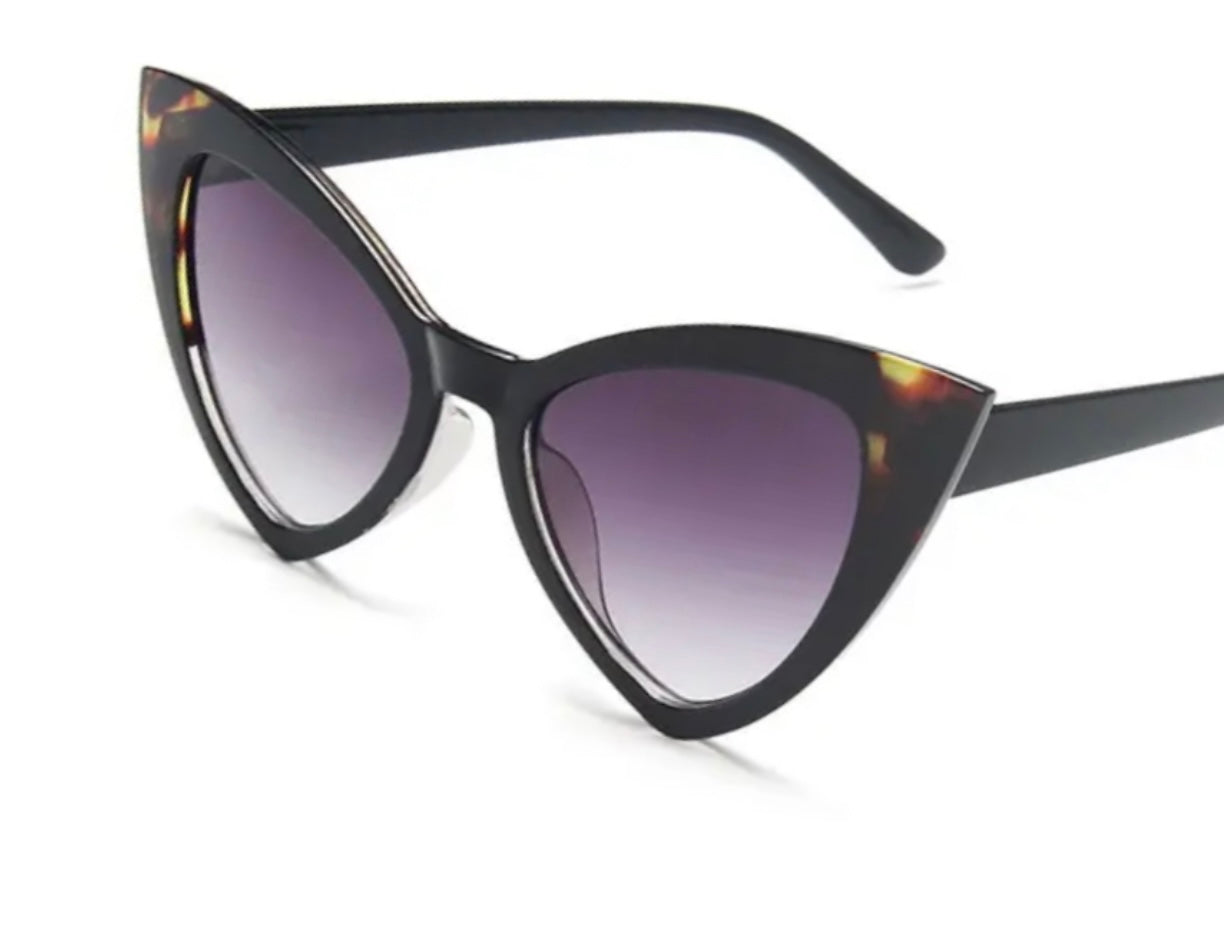 Sunglasses Sharp Cat Eye Tortoise Print Accent
