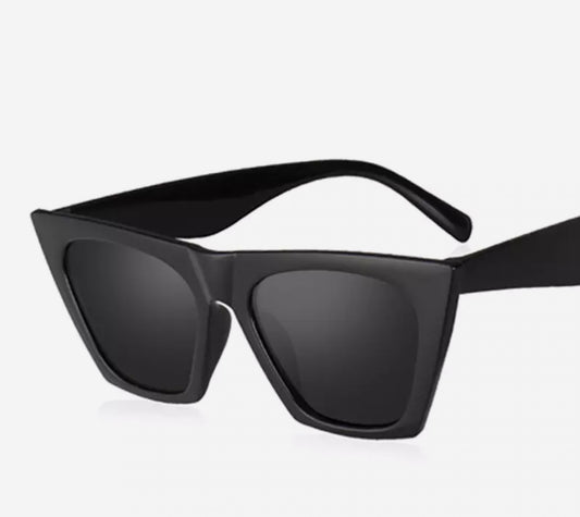 Retro Black Square Cateye Sunglasses