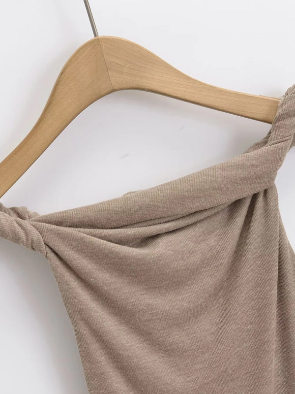 New design twisting one-line collar sexy hot girl slim solid color T-shirt