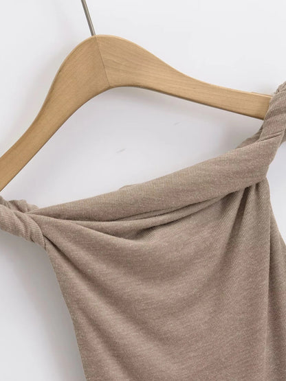 New design twisting one-line collar sexy hot girl slim solid color T-shirt